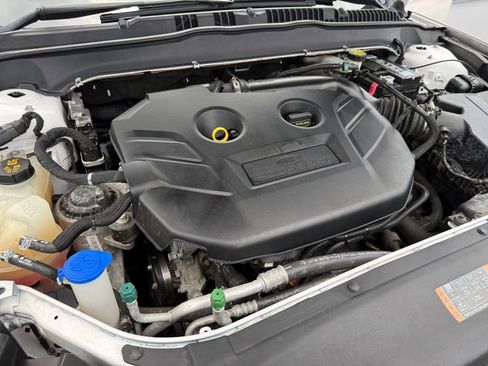 Used 2017 Ford Fusion Titanium FWD image 21