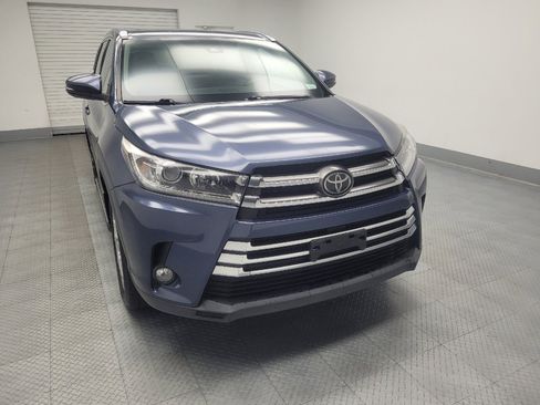 Used 2017 Toyota Highlander Limited image 14