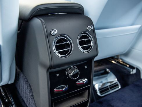 New 2026 Rolls-Royce Cullinan image 40