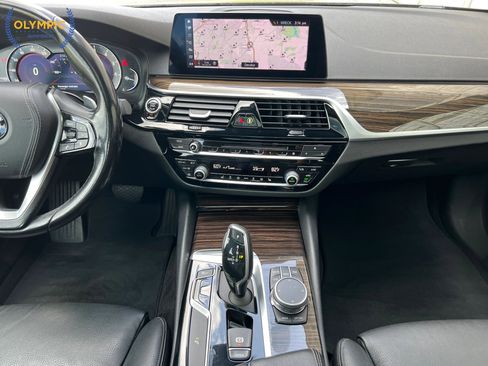 Used 2019 BMW 530i image 28