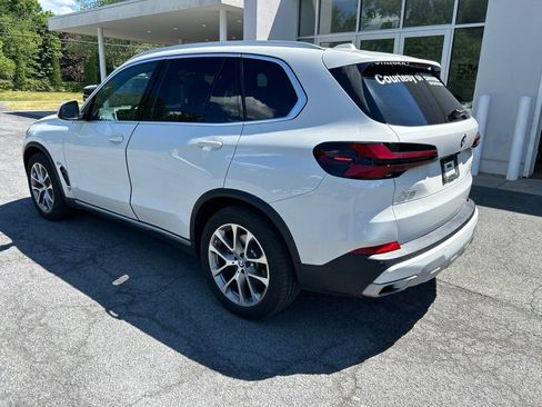 Used 2026 BMW X5 xDrive40i AWD/4WD image 3