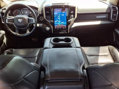 Used 2019 RAM 1500 Laramie AWD/4WD image 13