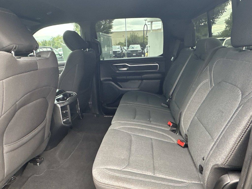 Used 2019 RAM 1500 Big Horn AWD/4WD image 15