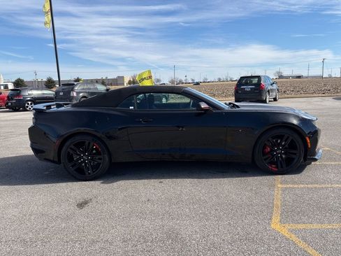 Used 2024 Chevrolet Camaro LT w/ Redline Edition RWD image 10