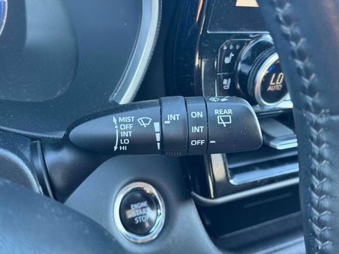 Used 2023 Toyota Highlander Limited AWD/4WD image 27