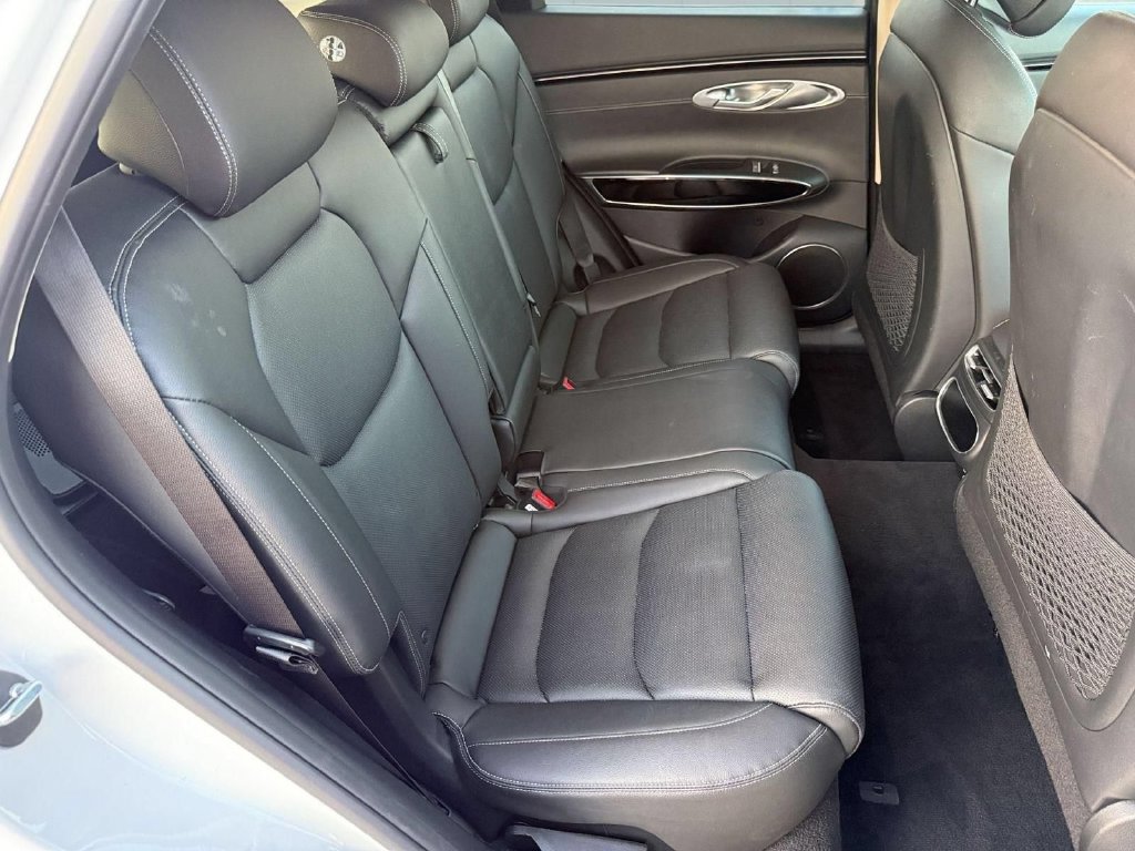 Used 2025 Genesis GV70 2.5T AWD/4WD image 30