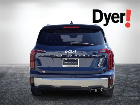 Certified 2025 Kia Telluride S image 5
