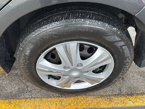 Used 2020 Chevrolet Sonic LT image 9