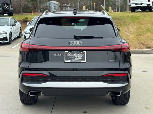 New 2025 Audi Q5 Premium Plus image 12