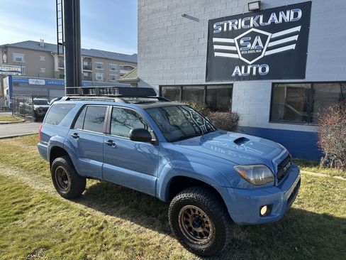 Used 2007 Toyota 4Runner SR5 image 2