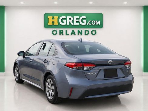 Used 2020 Toyota Corolla LE FWD image 2