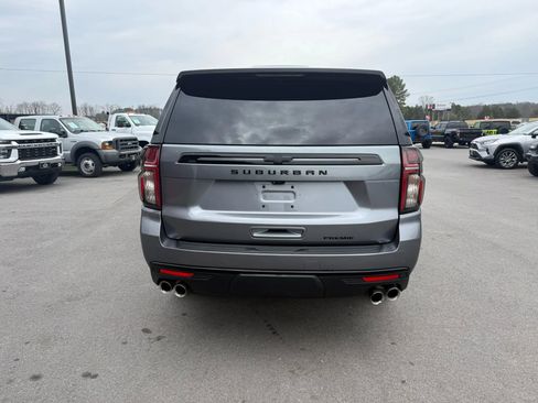 Used 2021 Chevrolet Suburban Premier w/ Premium Package image 5