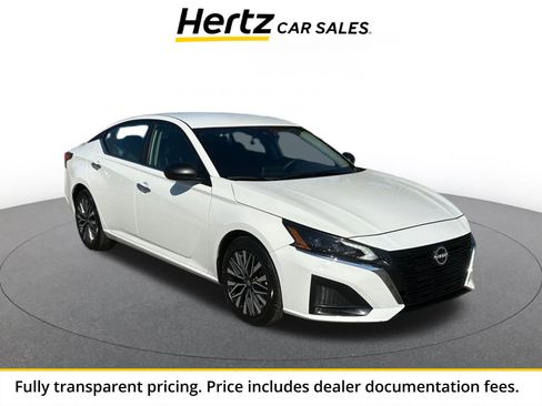 Used 2025 Nissan Altima 2.5 SV FWD image 1
