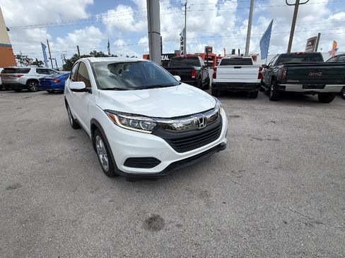 Used 2022 Honda HR-V LX image 3