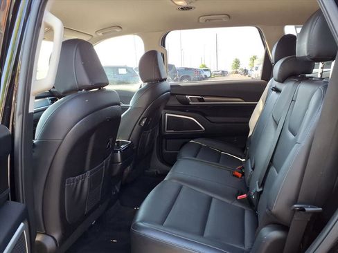 Used 2021 Kia Telluride LX FWD image 24