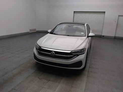 Used 2023 Volkswagen Jetta SE FWD image 15