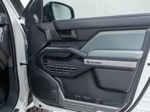 Used 2025 Toyota 4Runner Trailhunter image 60