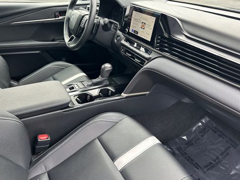 Certified 2025 Toyota Camry SE image 15