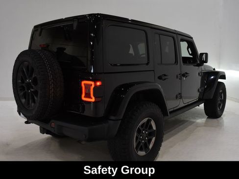 Used 2025 Jeep Wrangler Unlimited Sahara AWD/4WD image 5