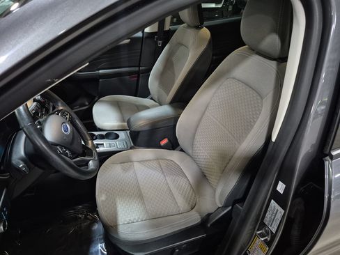 Used 2021 Ford Escape SE w/ Convenience Package AWD/4WD image 19