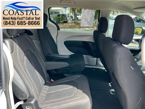 Used 2023 Chrysler Voyager LX FWD image 22