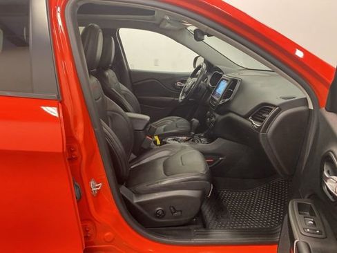 Used 2021 Jeep Cherokee Trailhawk w/ Sun, Sound & Nav Group image 28