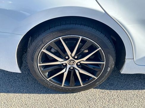 Used 2021 Toyota Camry SE image 40