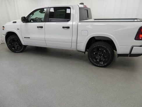 New 2026 RAM 1500 4x4 Crew Cab image 14