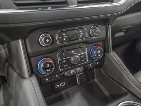 Used 2024 Chevrolet Tahoe LT image 23