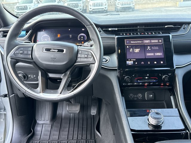 Used 2023 Jeep Grand Cherokee L Laredo AWD/4WD image 8
