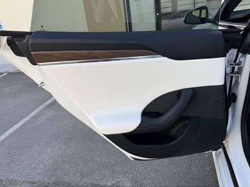 Used 2021 Tesla Model S Long Range AWD/4WD image 23