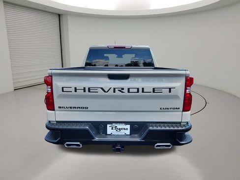 New 2026 Chevrolet Silverado 1500 Custom Trail Boss w/ LPO, Dark Essentials Package AWD/4WD image 6