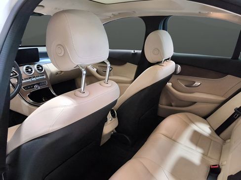 Used 2021 Mercedes-Benz C 300 4MATIC Sedan image 22