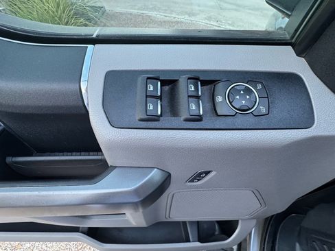 Used 2021 Ford F250 XLT image 25