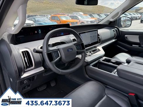 Used 2025 Ford Expedition Max Active AWD/4WD image 15