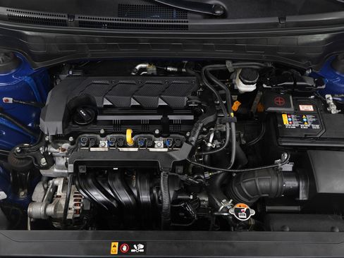 Used 2023 Hyundai Venue Limited image 30