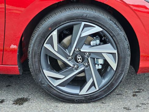 New 2025 Hyundai Elantra Sport image 9