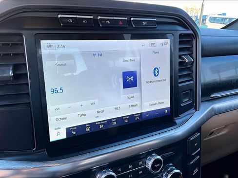 Used 2022 Ford F150 Lariat w/ Equipment Group 502A High image 32