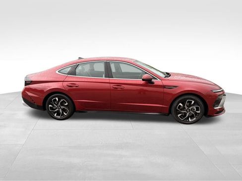 Used 2024 Hyundai Sonata SEL FWD image 7