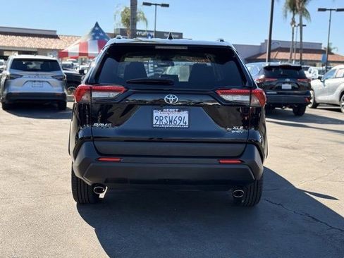 Used 2025 Toyota RAV4 XLE image 7