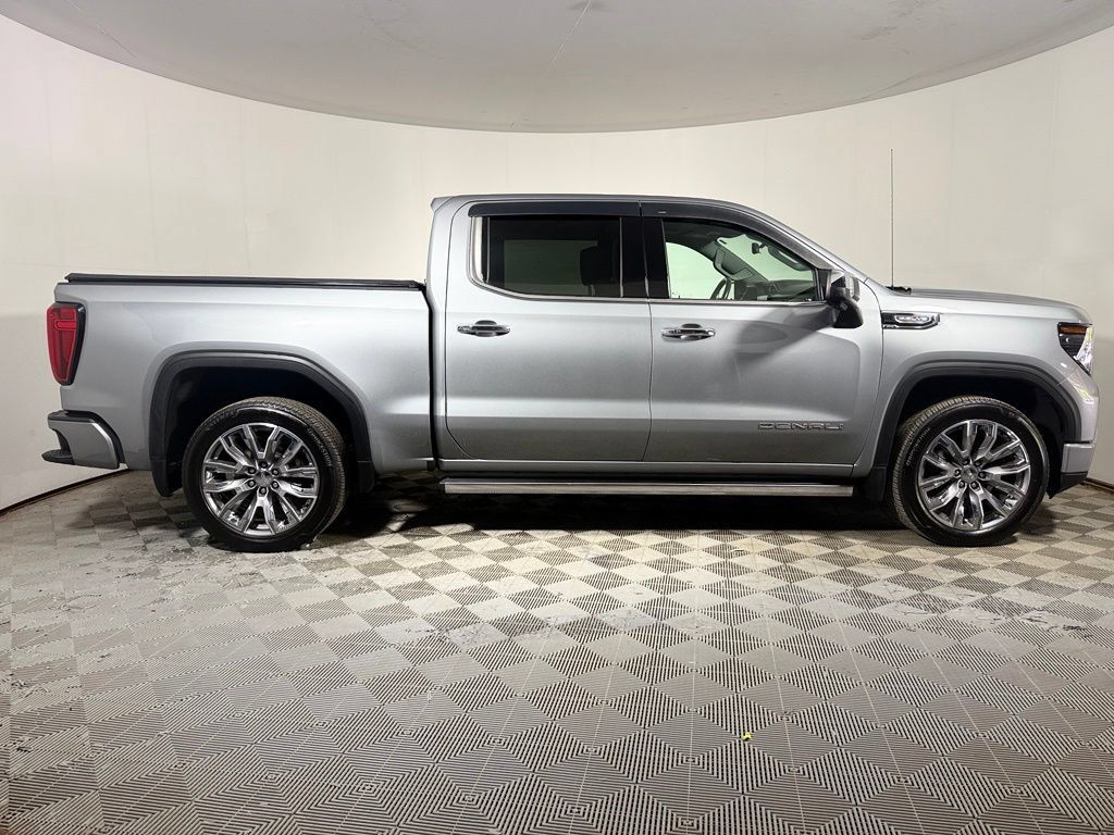Used 2024 GMC Sierra 1500 Denali AWD/4WD image 8