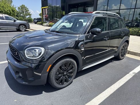 Used 2024 MINI Cooper Countryman S w/ Premium Package FWD image 5