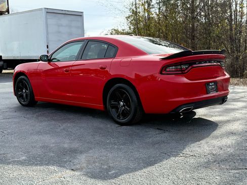 Used 2022 Dodge Charger SXT image 7