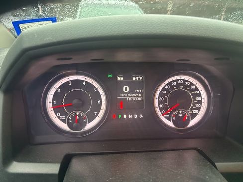Used 2019 RAM 1500 Classic SLT RWD image 15