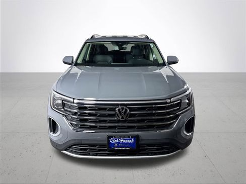 New 2026 Volkswagen Atlas SE image 3