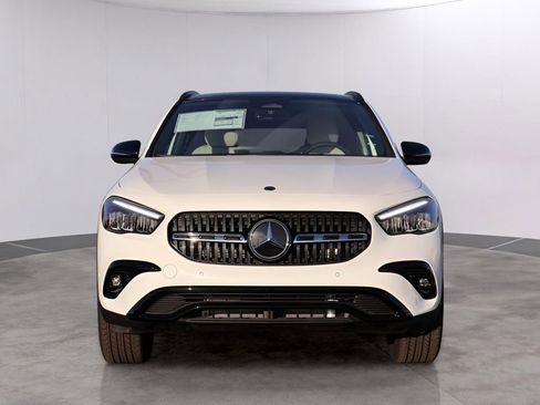 New 2026 Mercedes-Benz GLA 250 4MATIC image 2