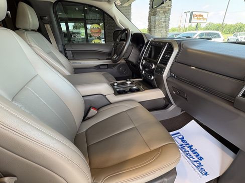 Used 2021 Ford Expedition Max XLT AWD/4WD image 30