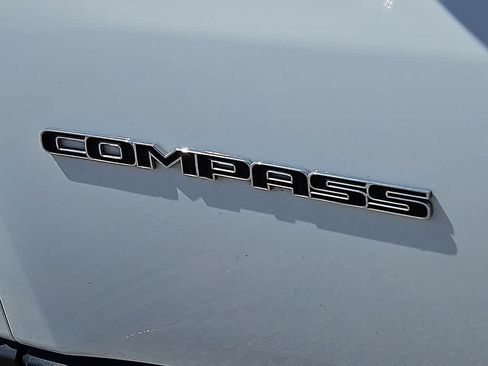Used 2025 Jeep Compass Limited AWD/4WD image 30