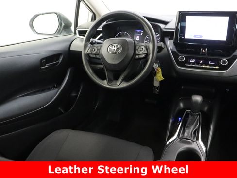 Used 2024 Toyota Corolla LE image 27