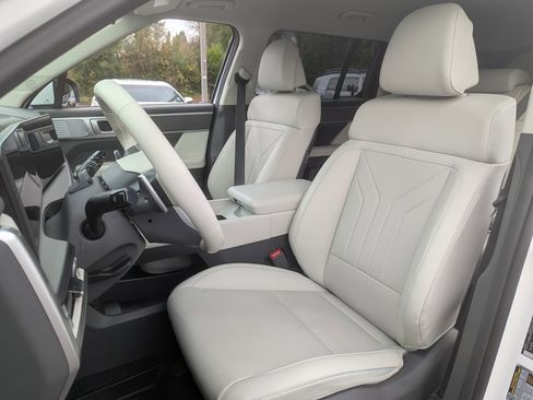 Used 2024 Hyundai Santa Fe SEL image 26